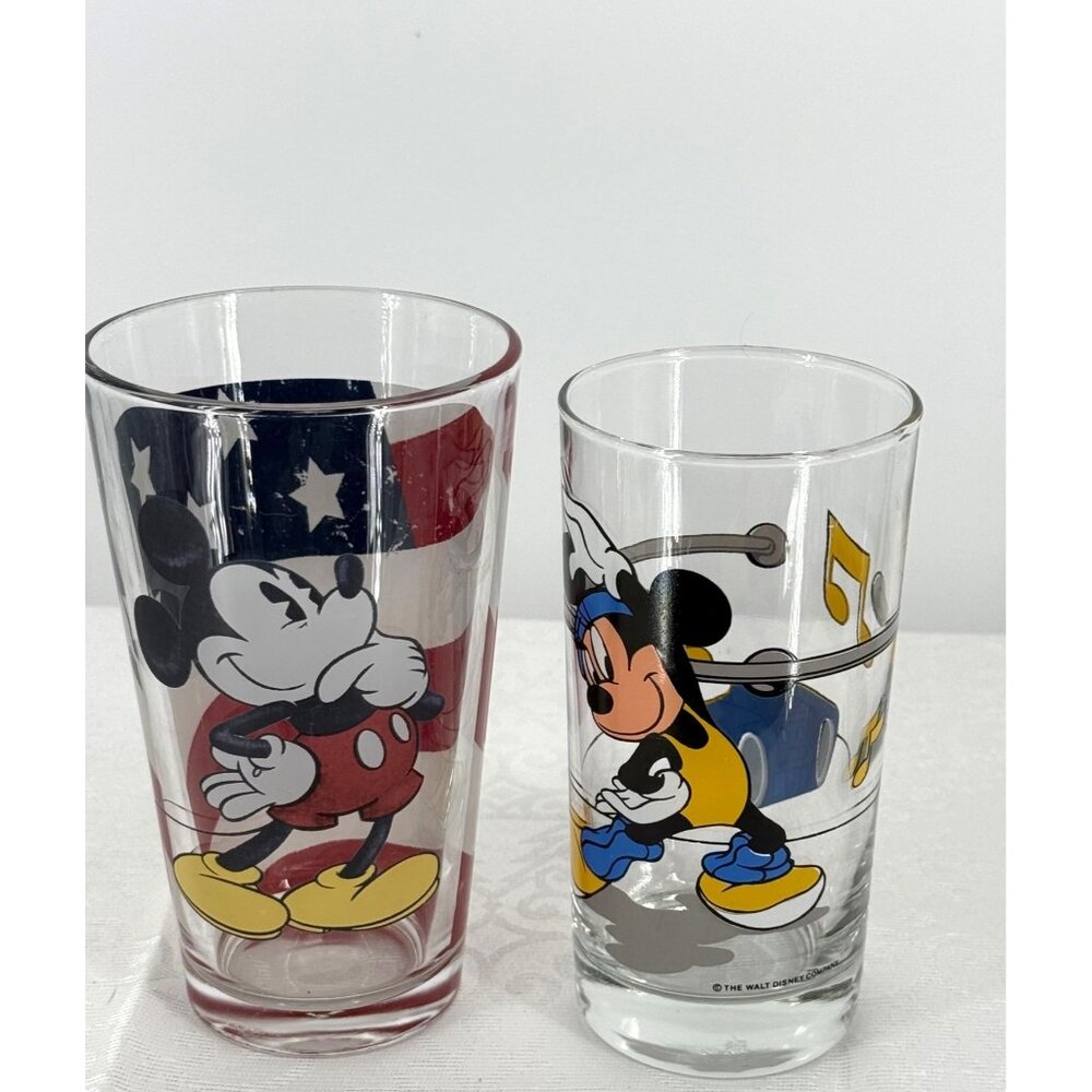 Vintage Disney Mickey Mouse Patriotic & Musical Glass Tumbler Set‎ of 2